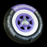 Publicidad de modelos de neumáticos inflables