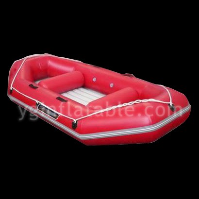 Barco de raftingGT012
