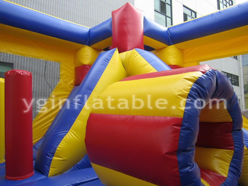 Casa de rebote inflable con tobogánGB490