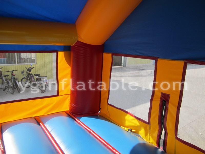 Combo de casa inflable en ventaGB498