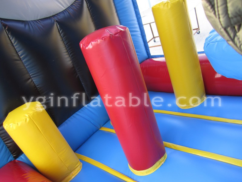 Se vende casa inflable con sopladorGB496