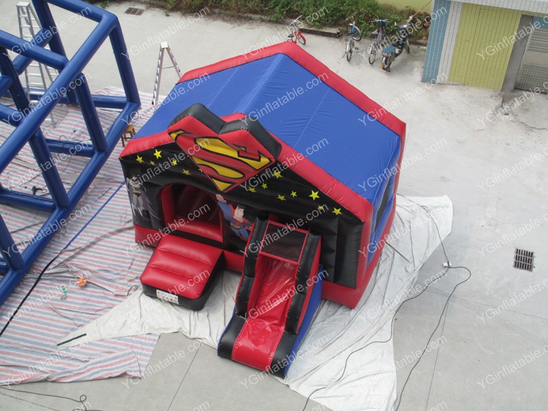 Superman House Of Bounce BaloncestoGB483b